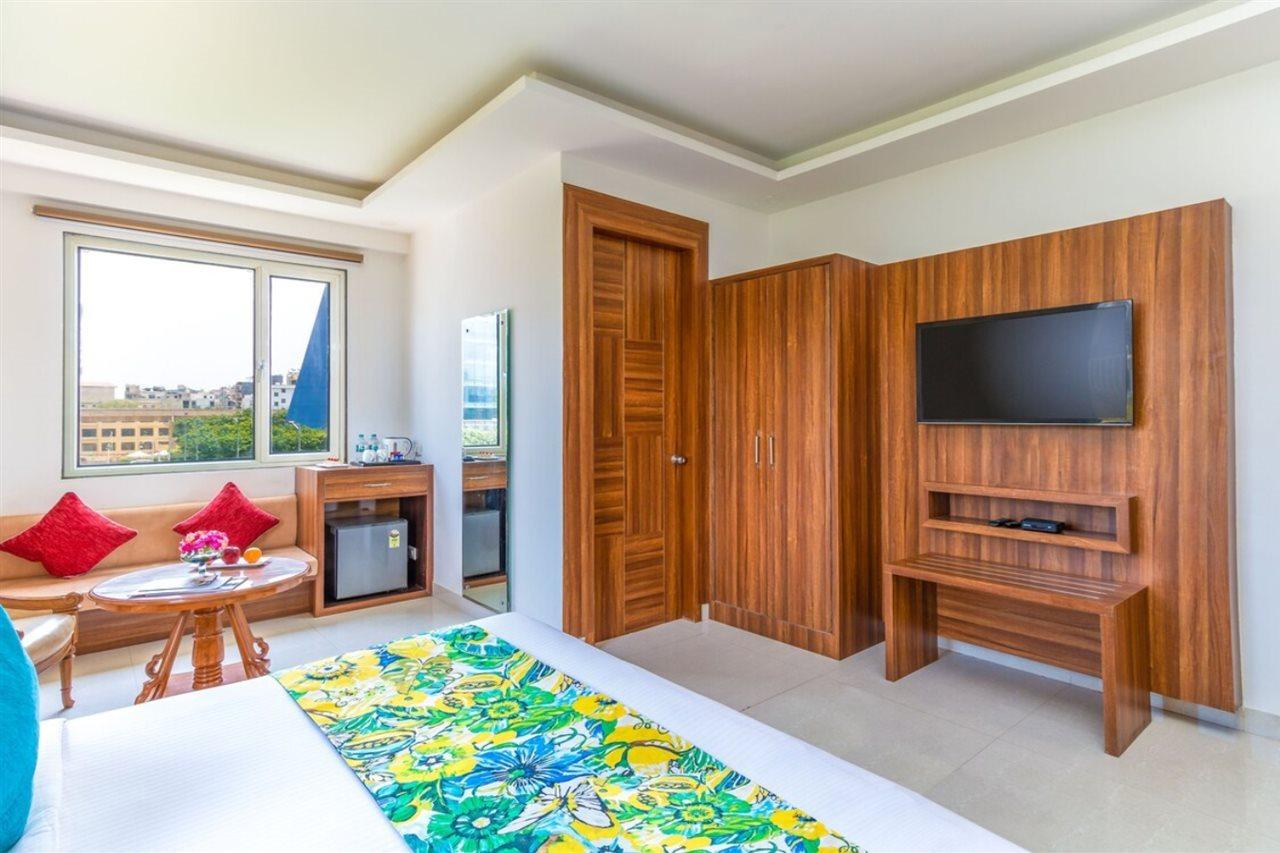 Inde Hotel Cyber City Γκουργκάον Εξωτερικό φωτογραφία